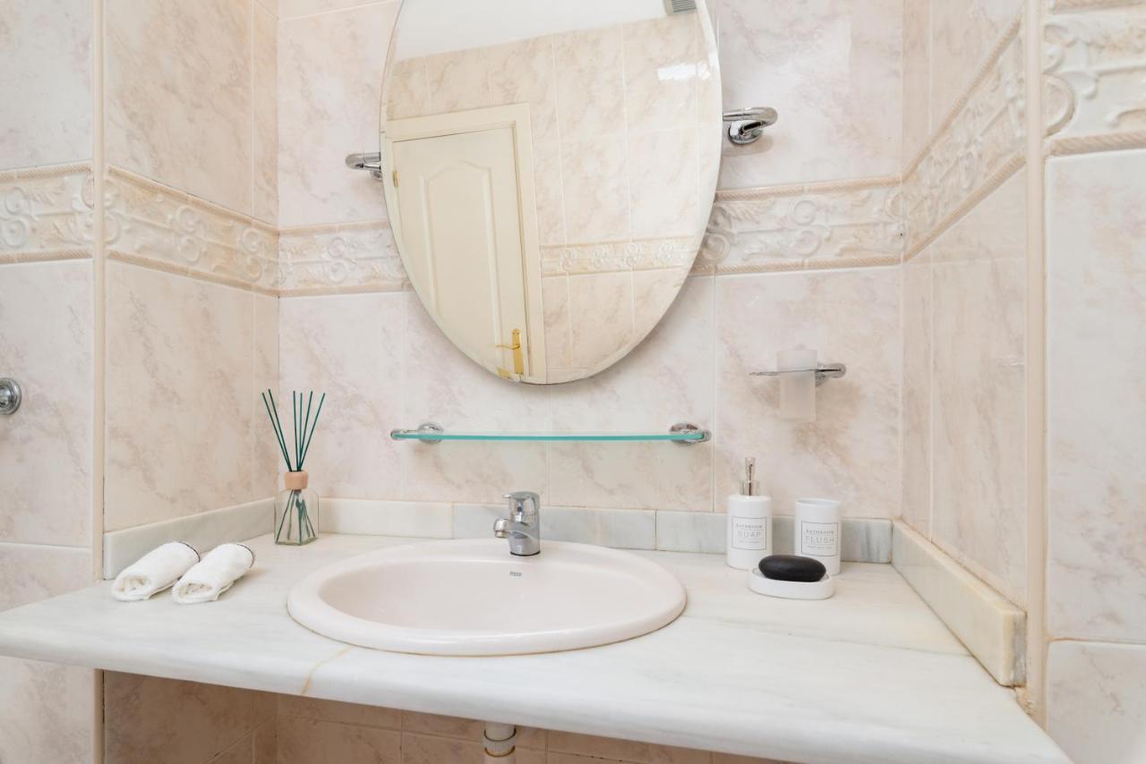 Fee4Me: First Line Luxury Apartment Arrecife  Exterior photo
