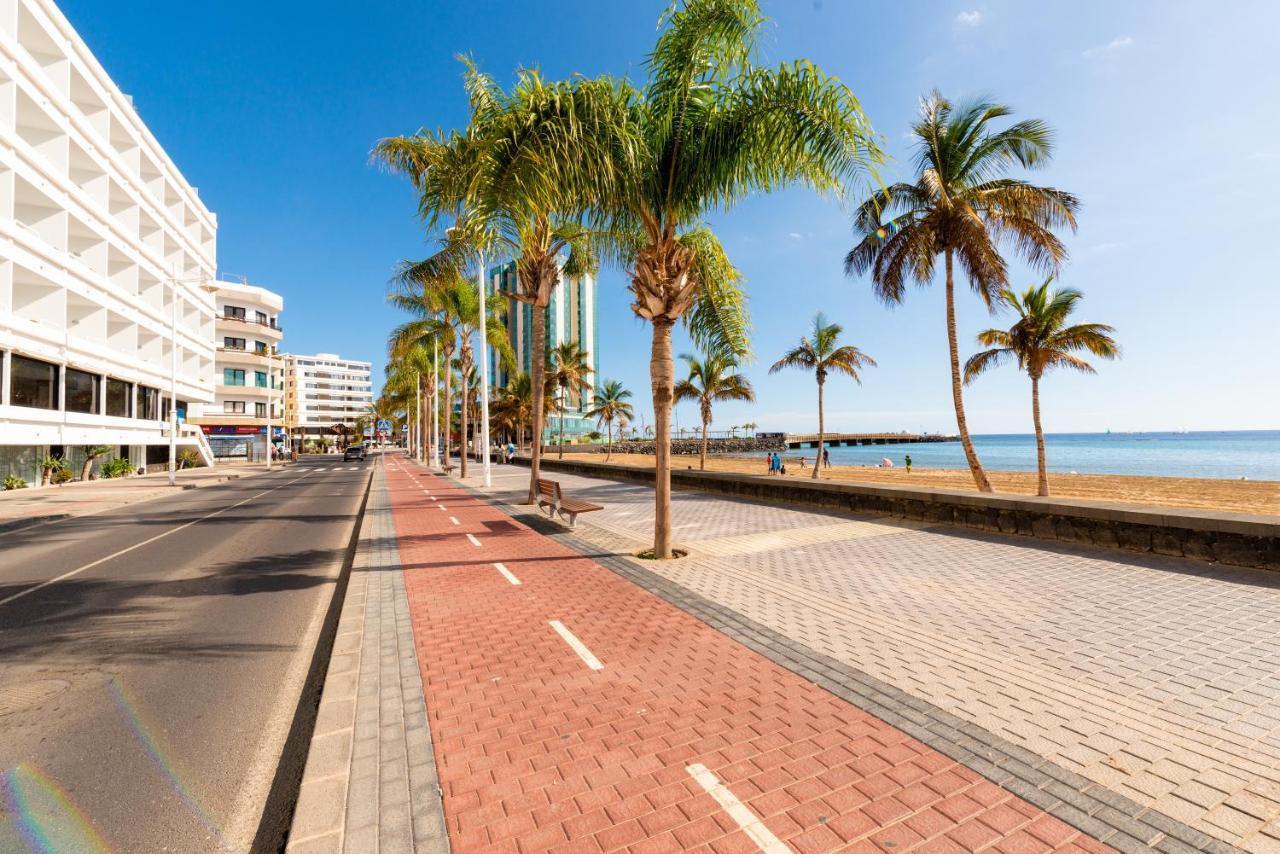 Fee4Me: First Line Luxury Apartment Arrecife  Exterior photo